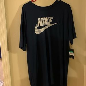 Navy blue Nike shirt XL